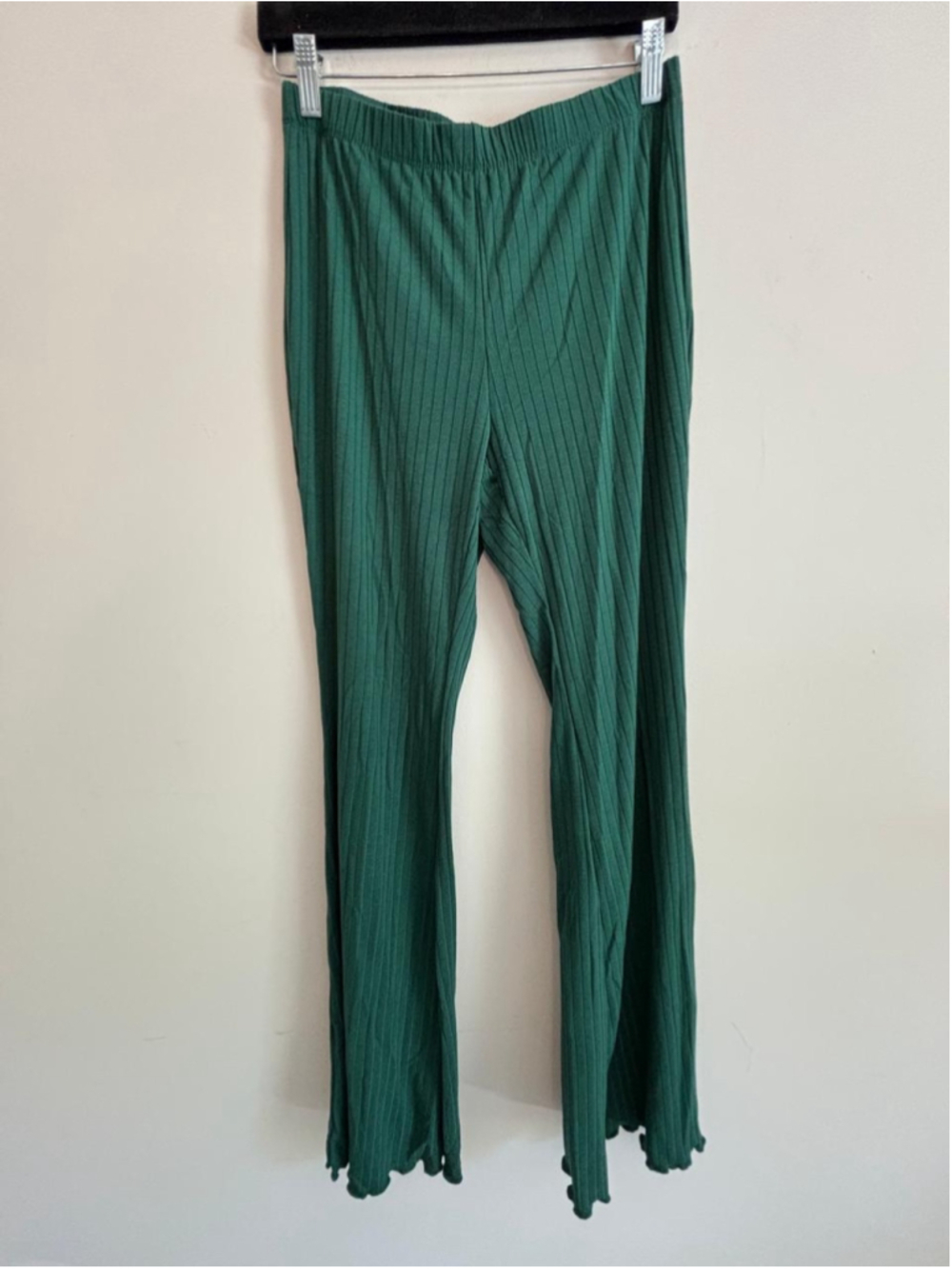 Women's SHEIN Green Ribbed Flare Pants Size L #1012